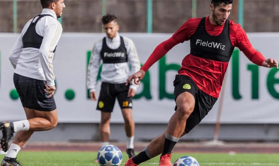 Pourquoi les footballeurs portent des brassières ?
